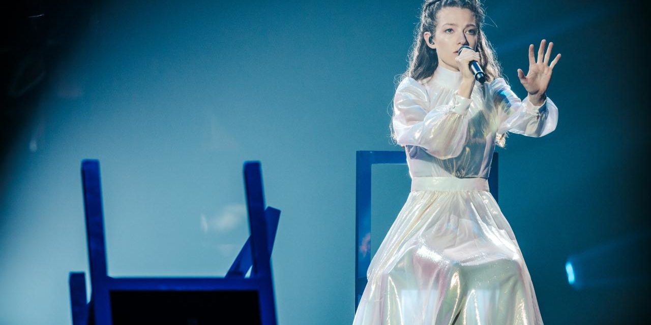 Eurovision 2022 : Amanda Tenfjord en interview !