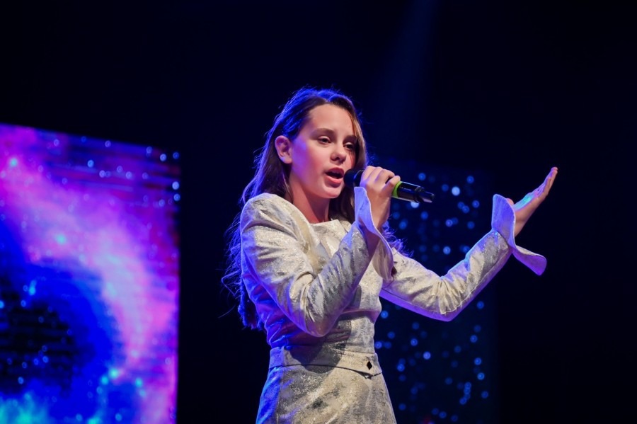 Eurovision Junior 2025 : Asja Džogović pour le Monténégro (MàJ : titre de la chanson)